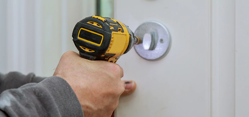 Street Locksmith For Smart Lock Repair in Hermosa Beach, CA