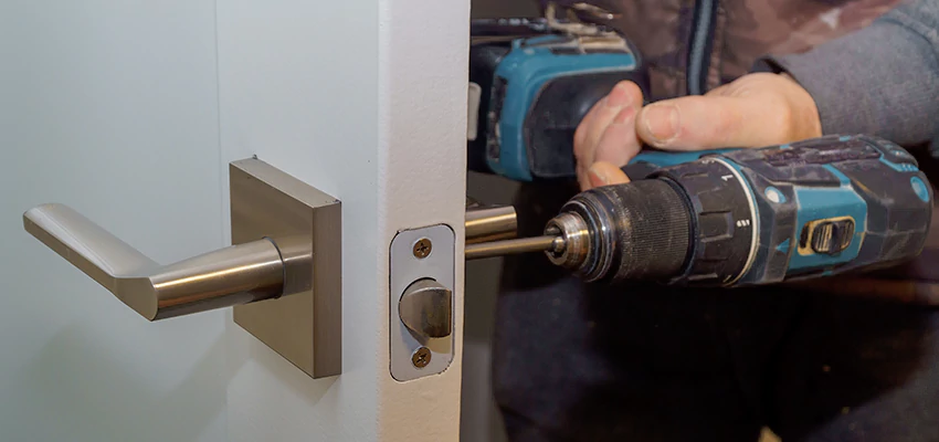 Broken Door Handle Lock Repair in Hermosa Beach, California
